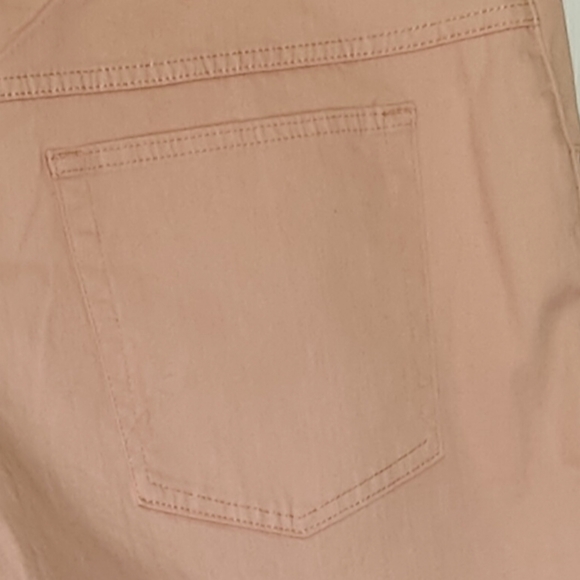 Lee Riders Capri Pants Size 24W Peach color - Picture 3 of 6